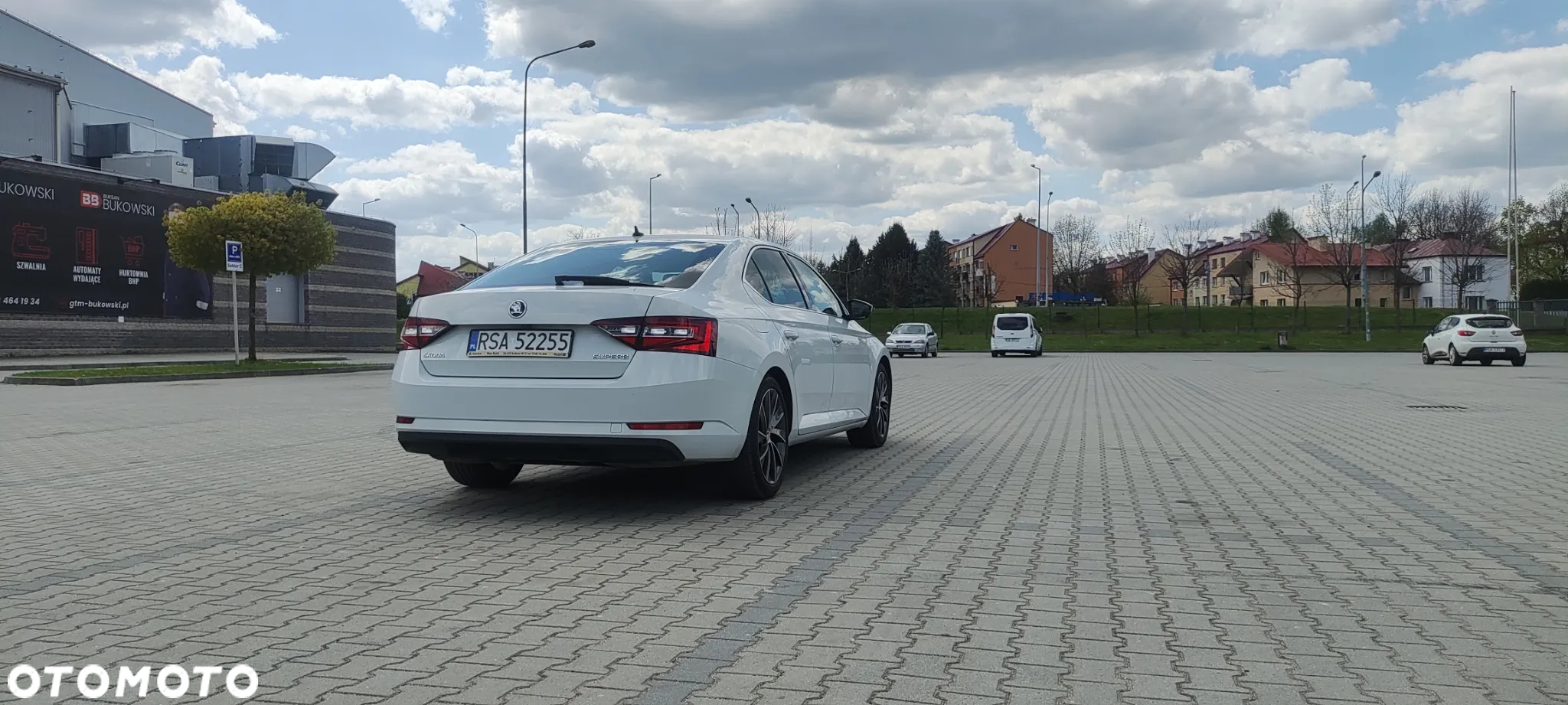 Skoda Superb 1.8 TSI L&K DSG - 16