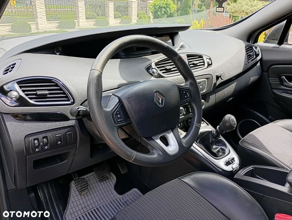 Renault Scenic - 23