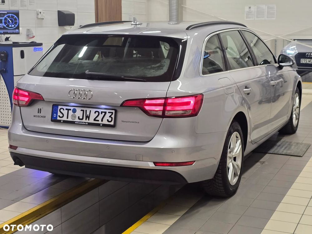 Audi A4 Avant 2.0 TDI DPF Attraction - 4