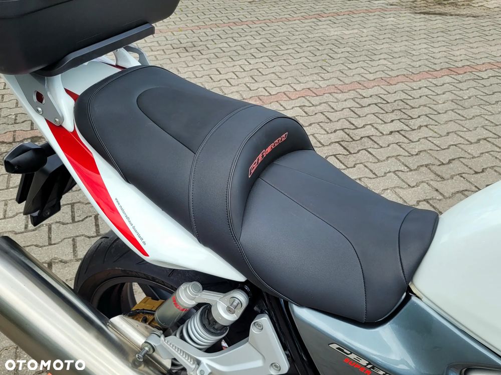 Honda CB - 24