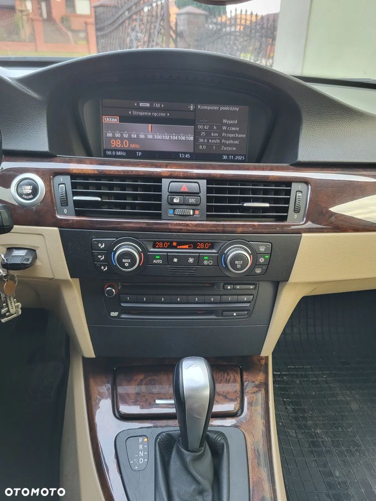 BMW Seria 3 - 16
