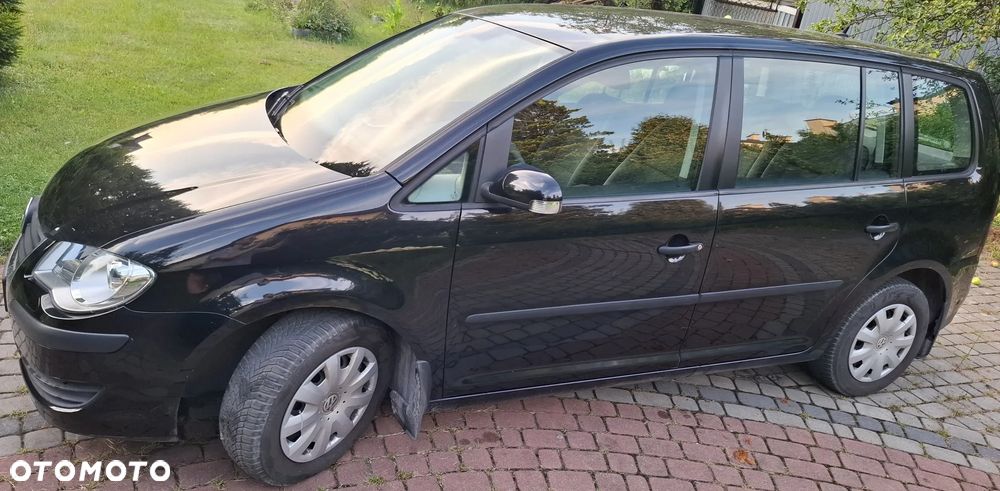 Volkswagen Touran 1.6 Conceptline - 5