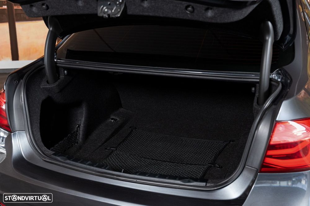 BMW 318 d Pack M Auto - 8