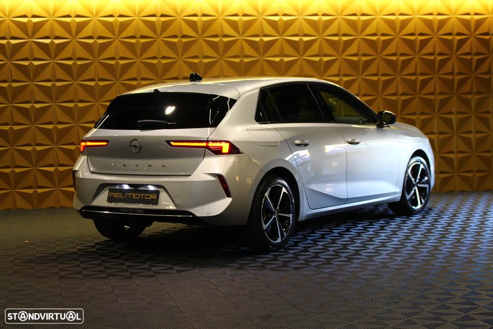 Opel Astra 1.5 D Elegance - 12