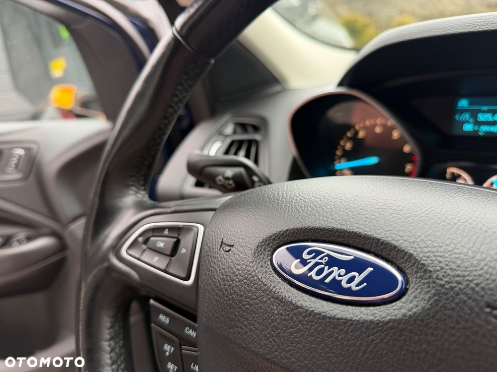 Ford Kuga 1.5 EcoBoost 2x4 Trend - 9