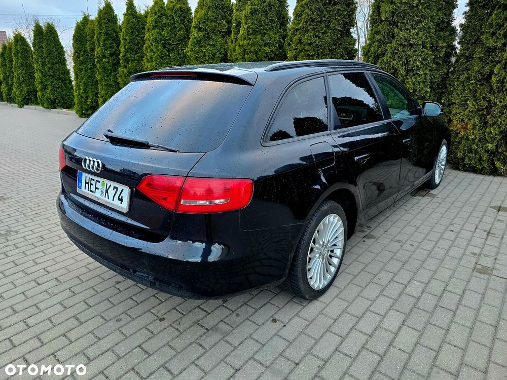 Audi A4 Avant 2.0 TDI DPF Ambiente - 6