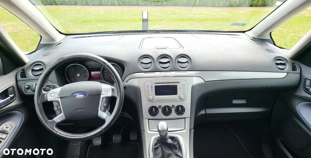 Ford Galaxy 1.8 TDCi Ambiente - 15