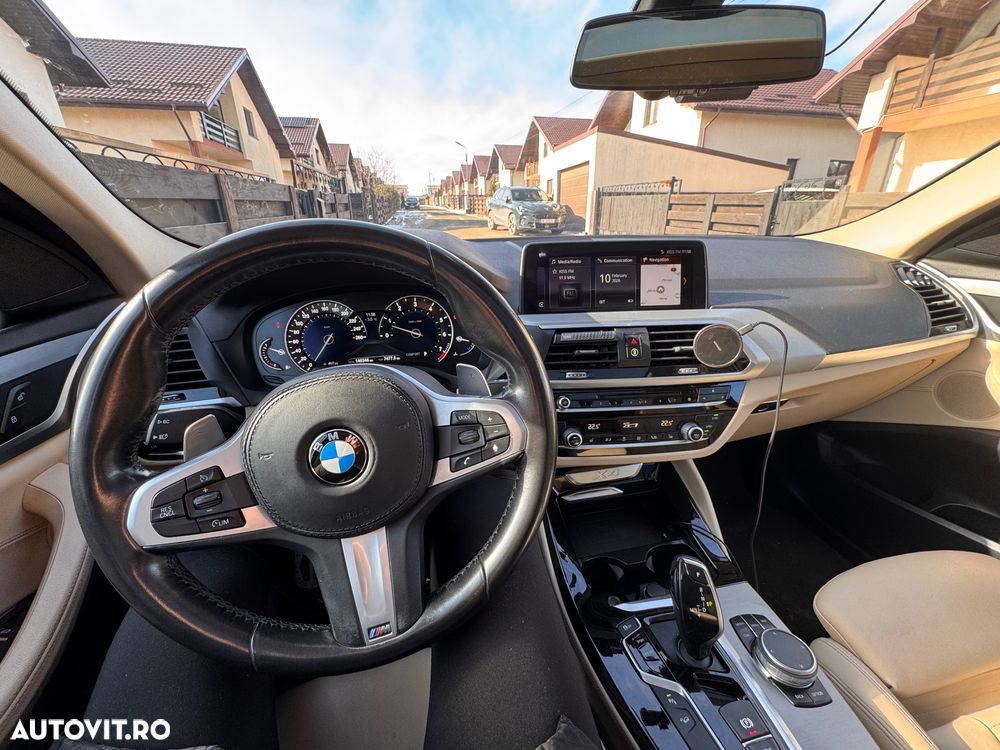 BMW X4 xDrive20i AT Advantage - 12