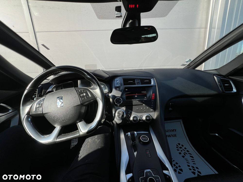 Citroën DS5 Hybrid4 EGS6 SportChic - 29