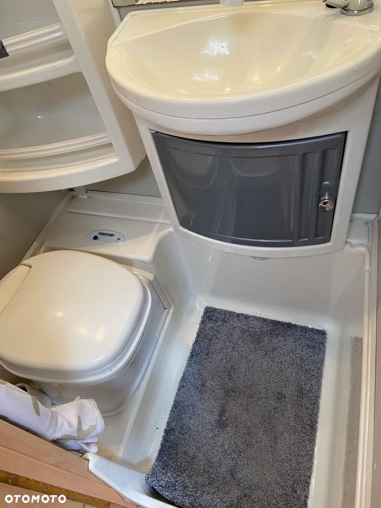 Dethleffs Camper 490 TK - 10