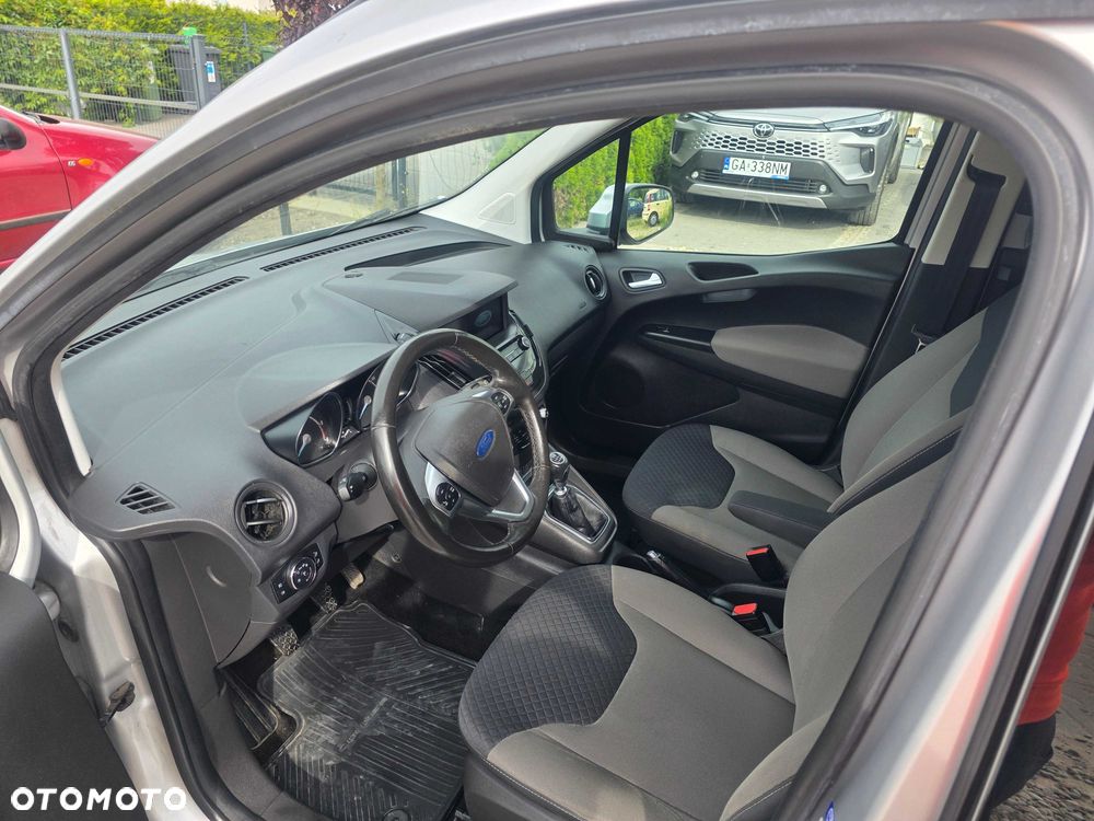 Ford Tourneo Courier - 7
