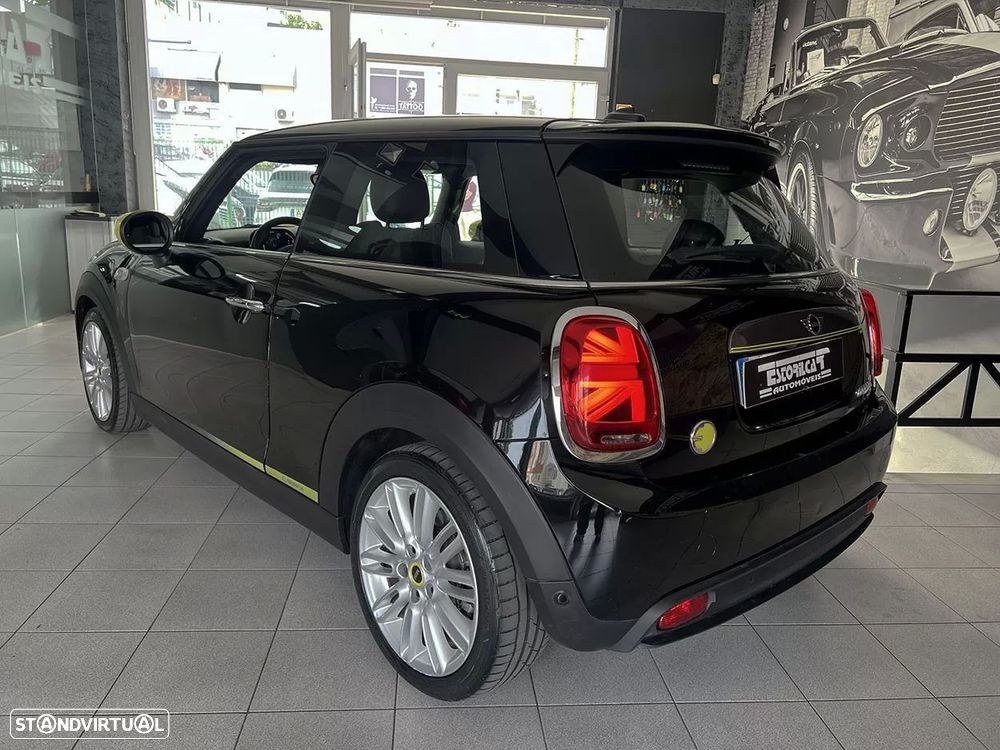 MINI 3 Portas Cooper SE Resolute Edition - 4