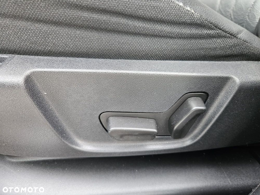 Citroën C4 Grand Picasso 2.0 HDi FAP EGS6 (7-Sitzer) Exclusive - 31