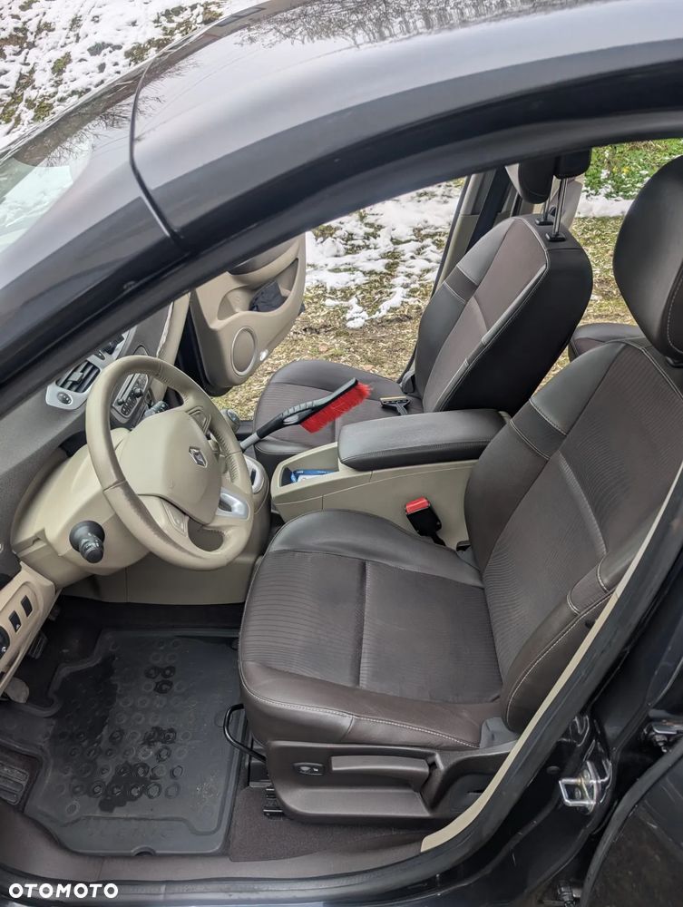 Renault Scenic 1.4 16V TCE Privilege - 16