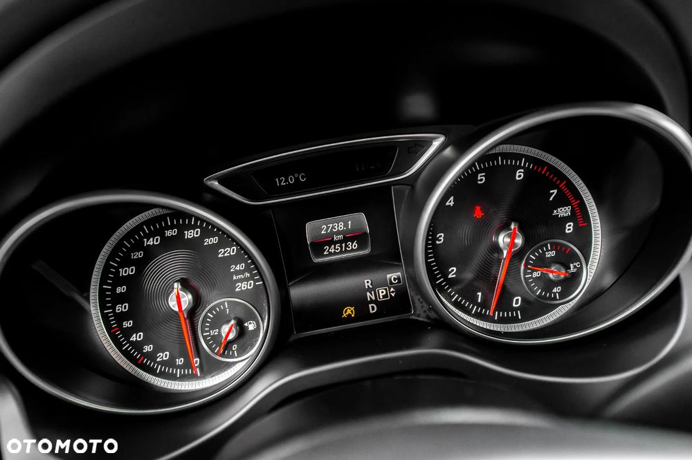 Mercedes-Benz CLA 250 4Matic 7G-DCT AMG Line - 28