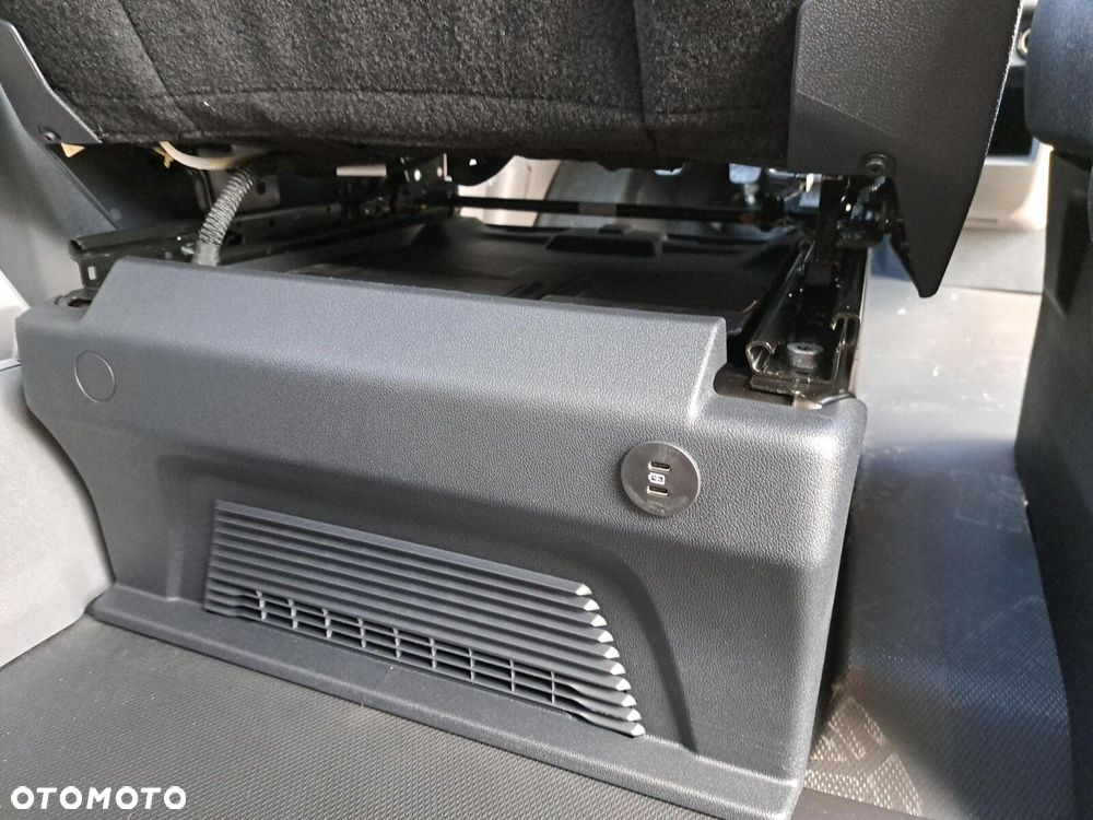 Volkswagen Transporter NOWY TRANSPORTER 3.500 Kombi 2.0 TDI 110 kW 6-G - 15