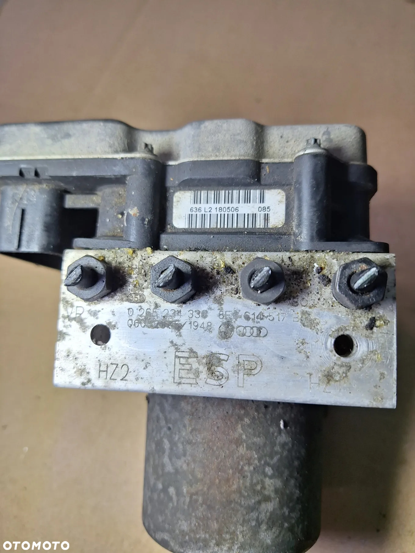 Audi A4 B7 2.0 TDi 0265234336 pompa, sterownik ABS - 4