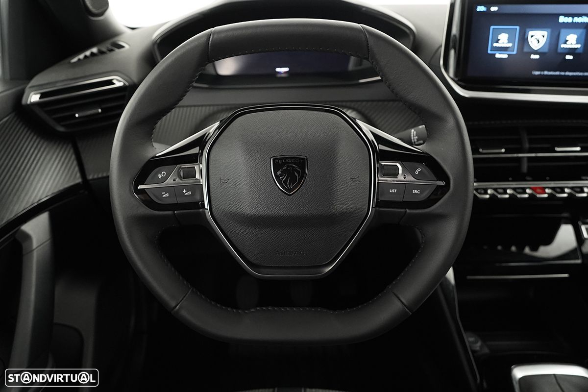 Peugeot 2008 1.2 PureTech Allure - 15