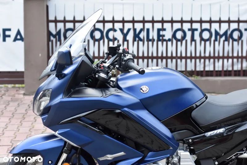 Yamaha FJR - 24