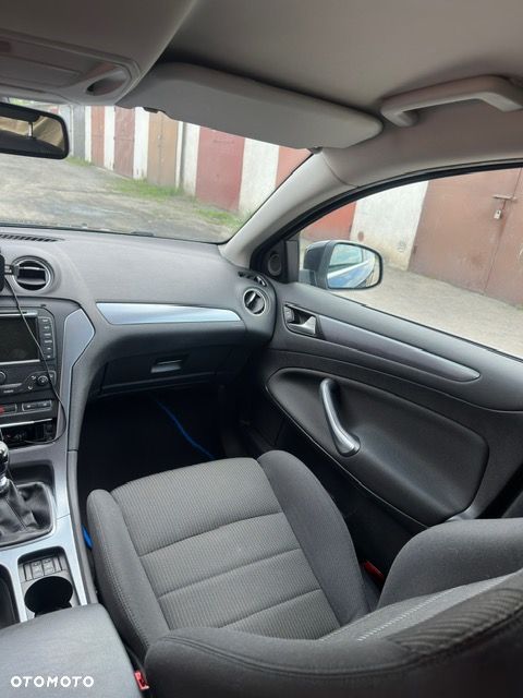 Ford Mondeo 2.2 TDCi Titanium - 24