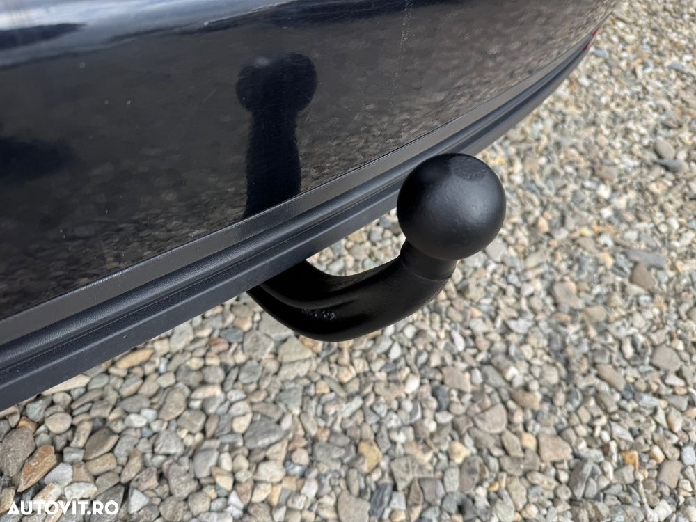 Volkswagen Touran 1.9 TDI Trendline - 13