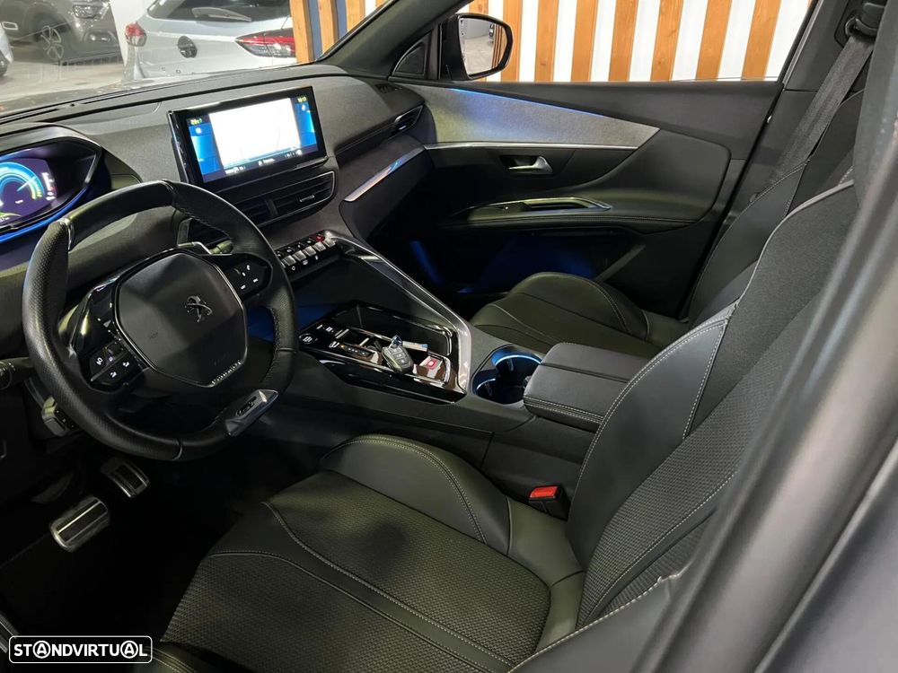 Peugeot 3008 1.6 Hybrid GT Pack e-EAT8 - 24