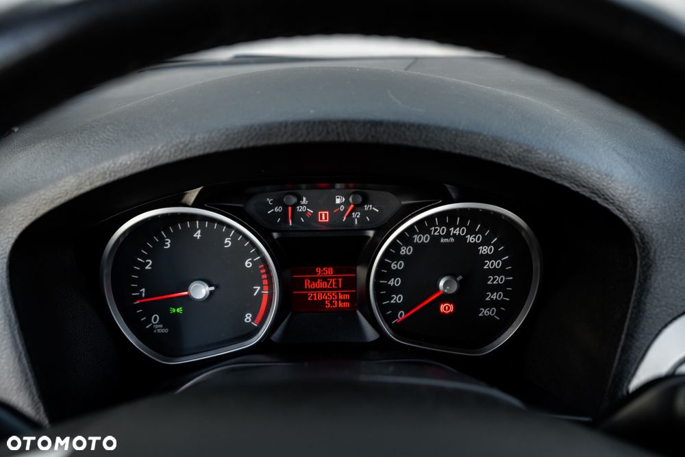 Ford Galaxy 2.0 Ambiente - 29