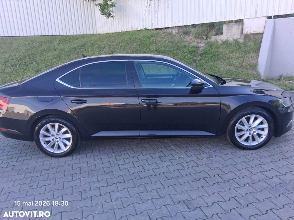 Skoda Superb 1.6 TDI DSG Active - 10