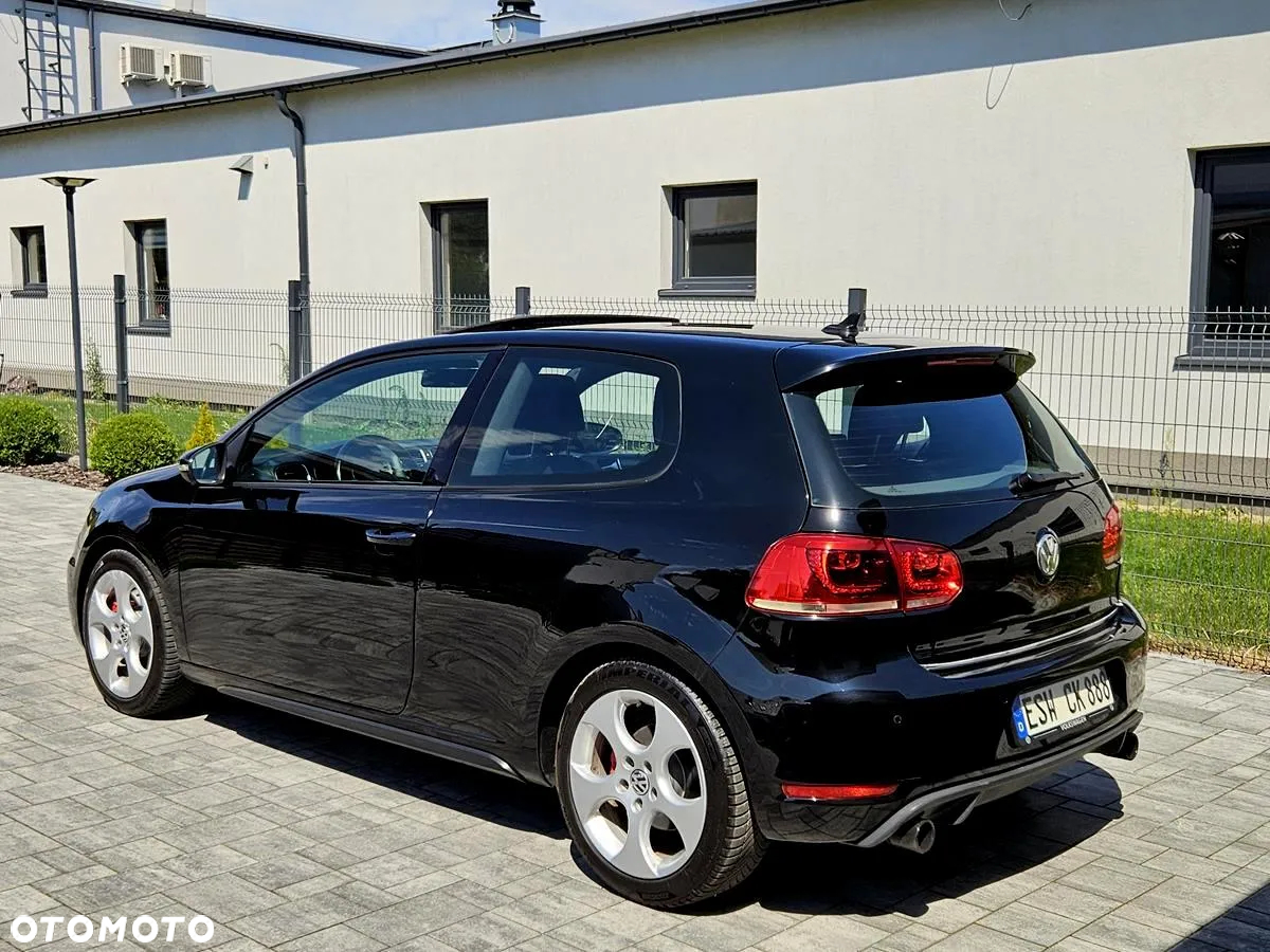 Volkswagen Golf VI 2.0 TSI GTI - 7