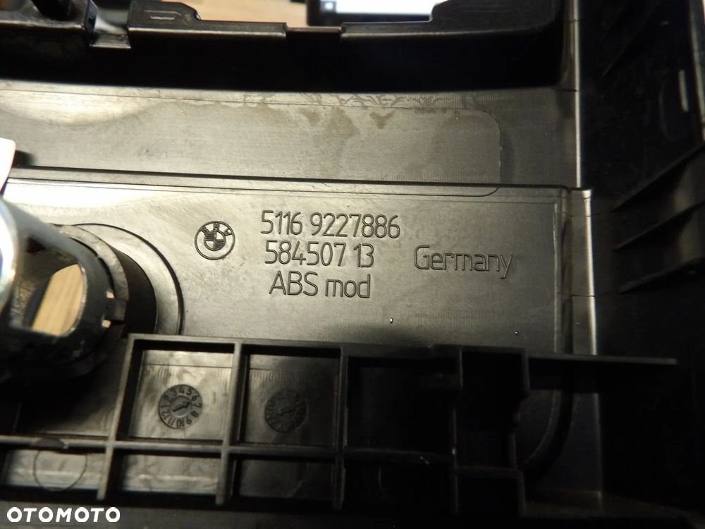 BMW - F20 - OBUDOWA KRATKI NAWIEWU - 9227886 - 2