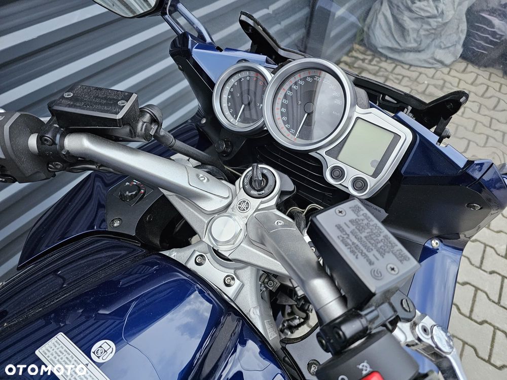 Yamaha FJR - 14
