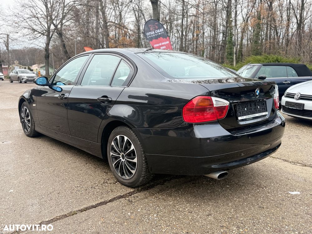 BMW Seria 3 318d - 3