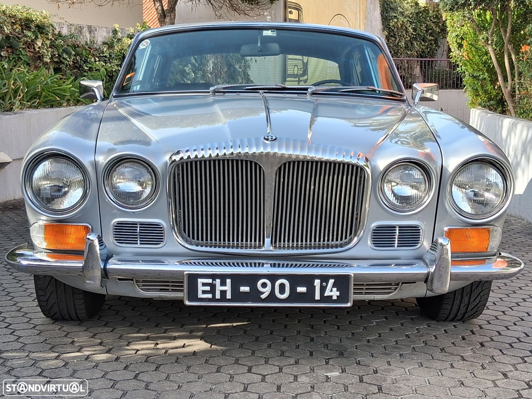 Daimler Sovereign - 11