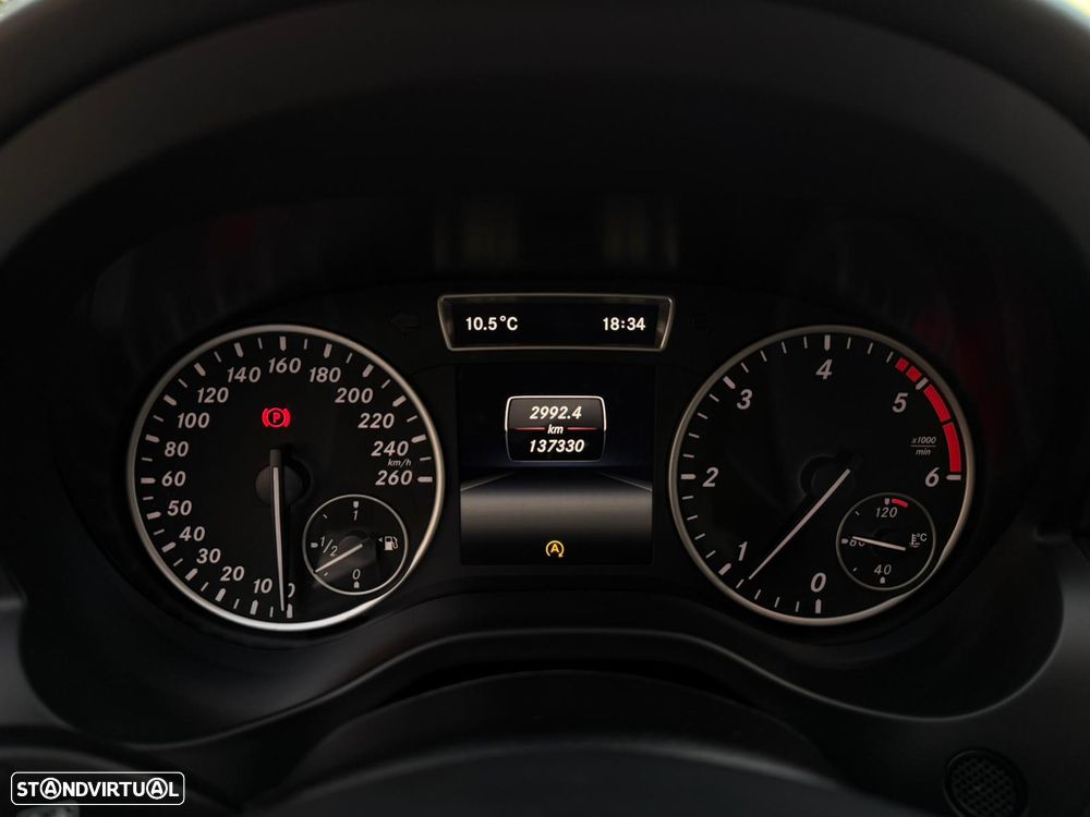 Mercedes-Benz A 180 CDI (BlueEFFICIENCY) Urban - 13