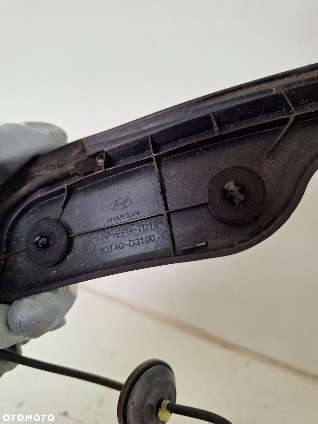 HYUNDAI TUCSON II 016r SENSOR KLAPY TYLNEJ PRAWY 83140D3100 KPL - 2
