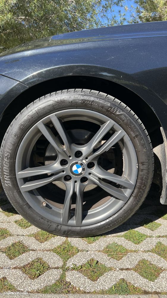 BMW 330 e iPerformance Pack M - 12