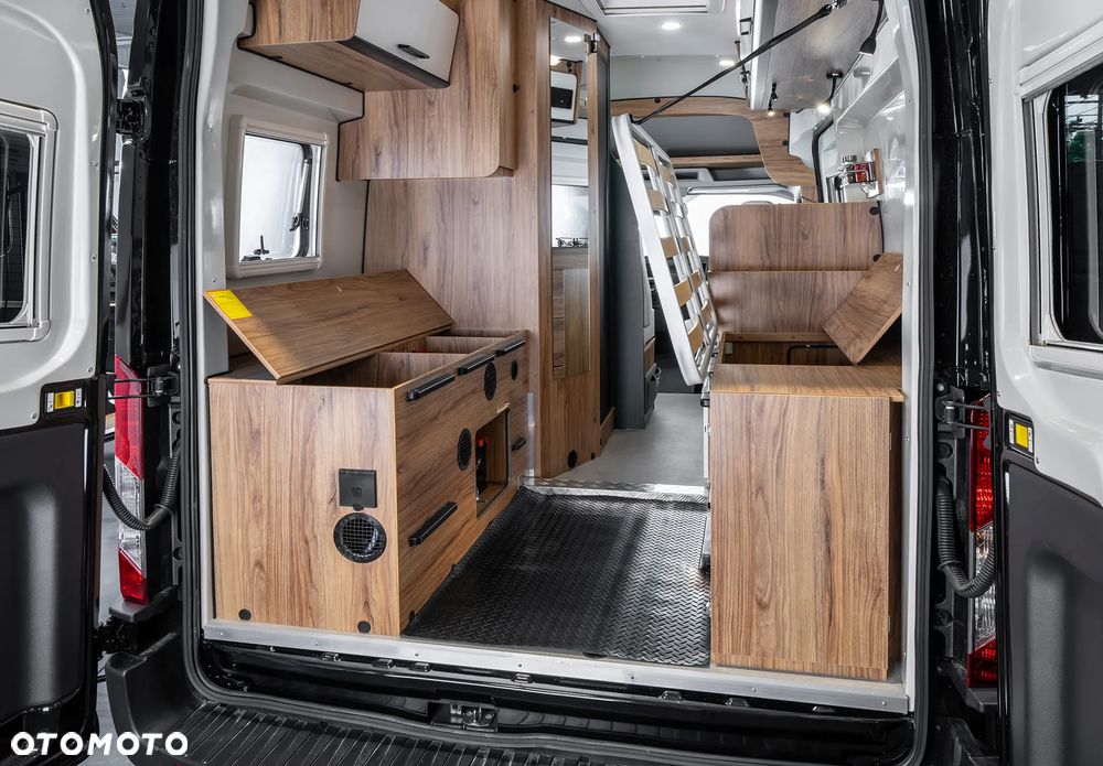 Karmann-Mobil Dexter 560 - 8