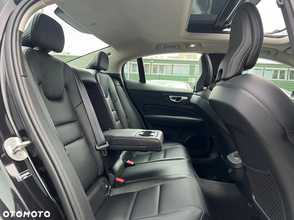 Volvo S60 - 30