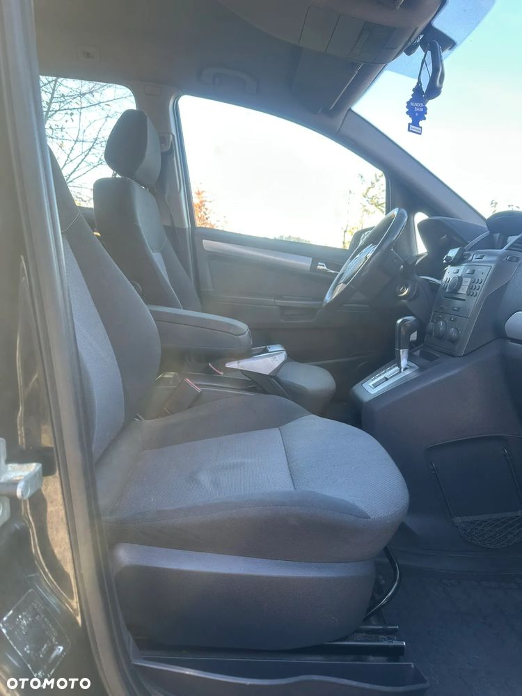 Opel Zafira - 29
