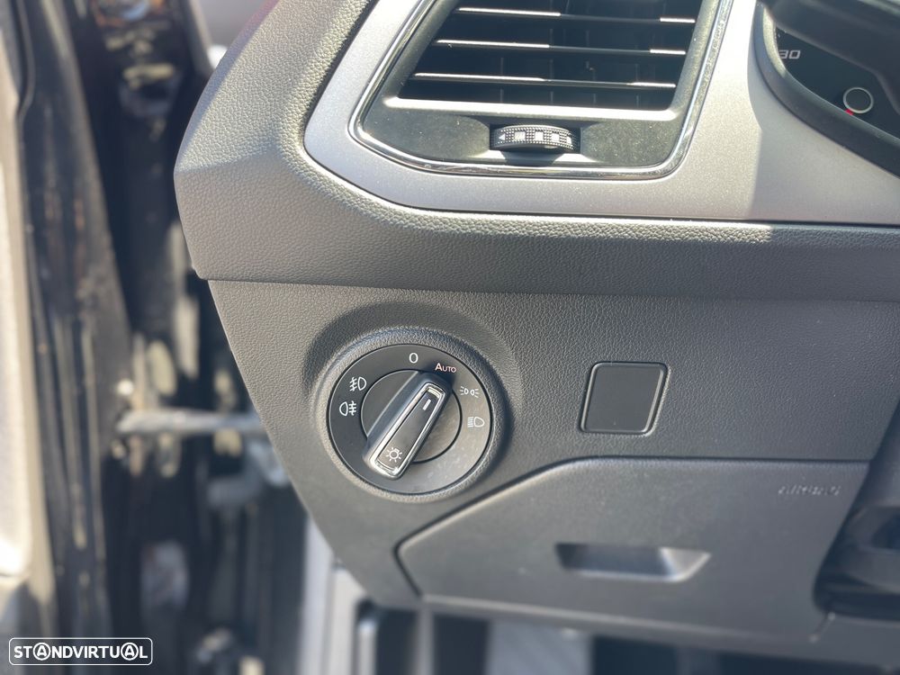SEAT Leon ST 1.6 TDI Style S/S — fotografia 13