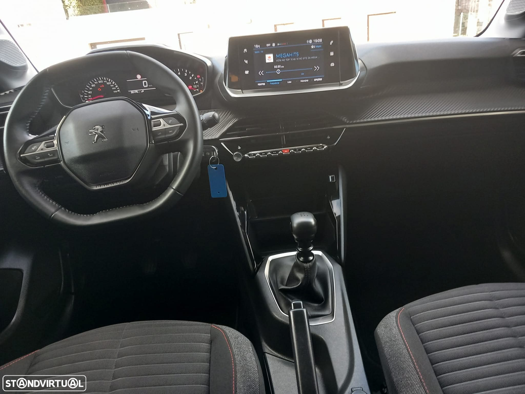 Peugeot 208 PureTech 100 Allure - 17