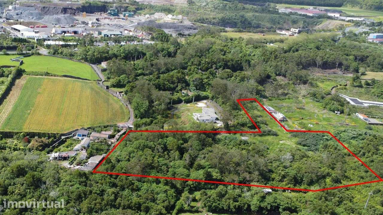 Terreno com 12.940 m2 nas Areias de Rabo de Peixe – Excelente oportuni - Grande imagem: 3/22