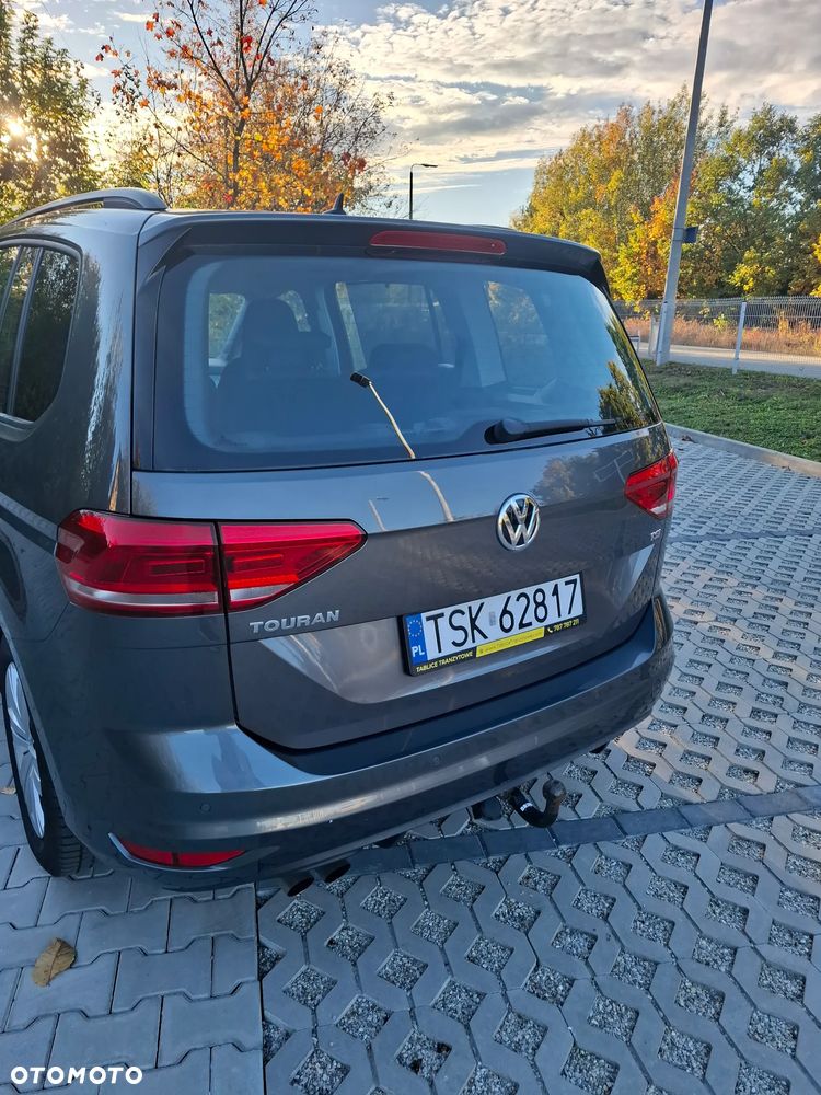 Volkswagen Touran - 6
