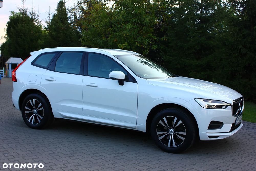 Volvo XC 60 D4 Momentum Pro - 5