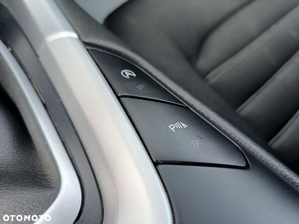 Ford Mondeo 2.0 TDCi Trend PowerShift - 25