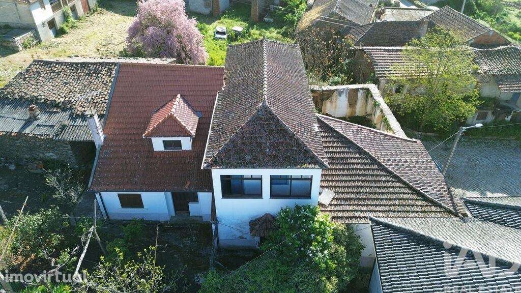 Casa de Campo T4 em Veiga de Lila de 461,00 m2 - Grande imagem: 2/23