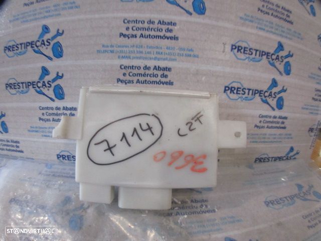 Modulo P04686686AM CHRYSLER GRAND VOYAGER 4 FASE 2 LONG 2006 2.8CRD 150CV 5P PRETO Módulo Fecho Central Apoio Partido - 2