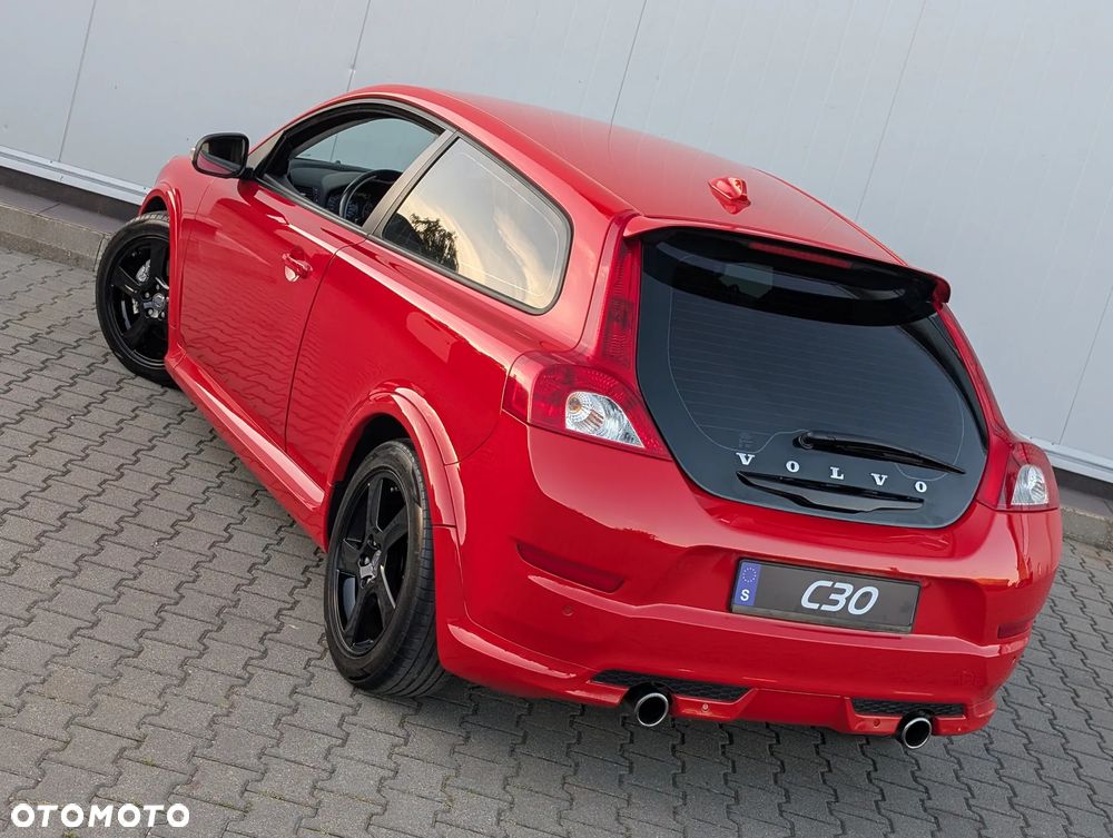 Volvo C30 D4 R-Design - 10