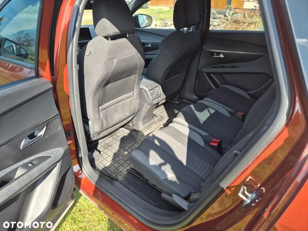 Peugeot 5008 1.2 PureTech Active Pack S&S EAT8 - 17