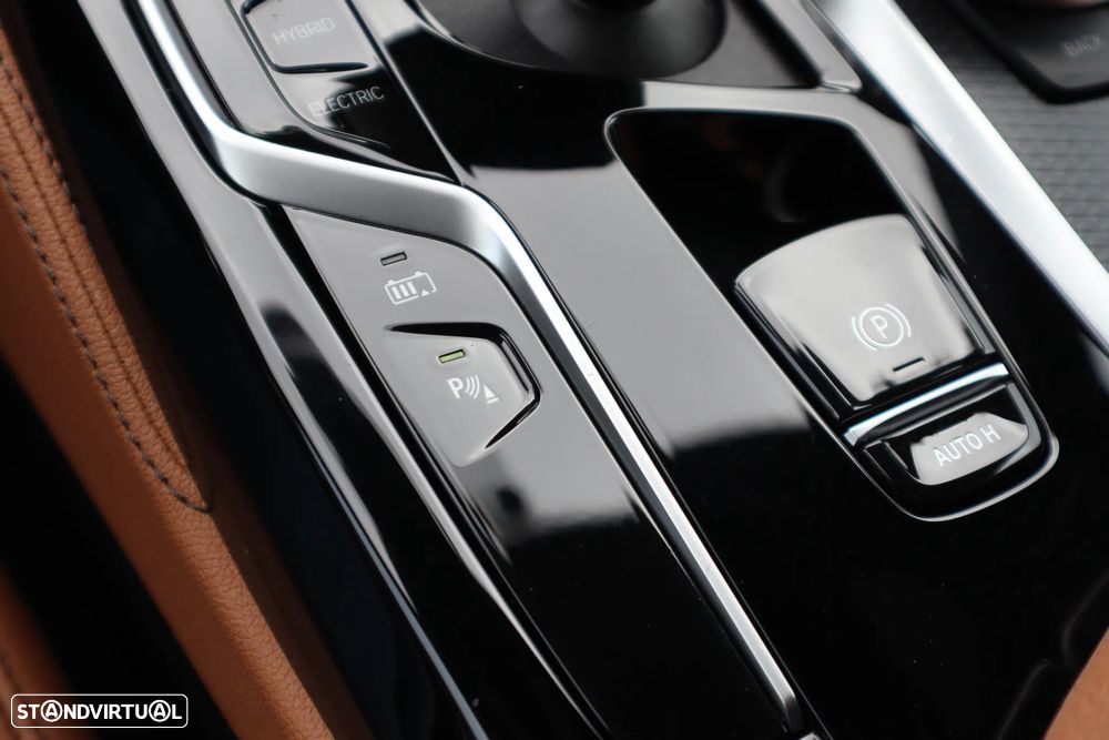 BMW 545 e xDrive Aut. M Sport Edition - 28